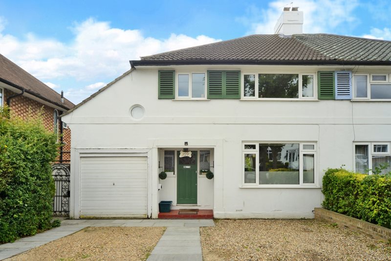 Stoneleigh Park Road, Epsom, Surrey, KT19