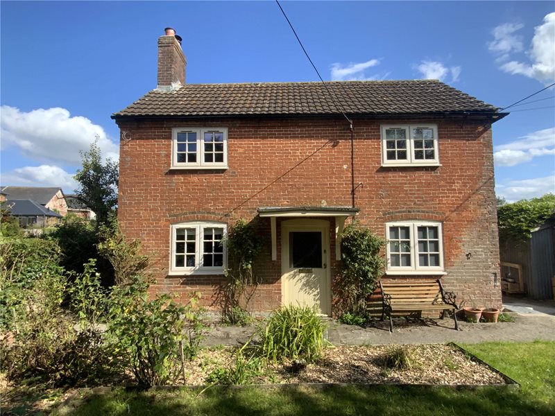 Barge Lane, Honeystreet, Pewsey, SN9