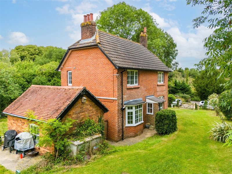 Knoll Lane, Corfe Mullen, Wimborne, Dorset, BH21