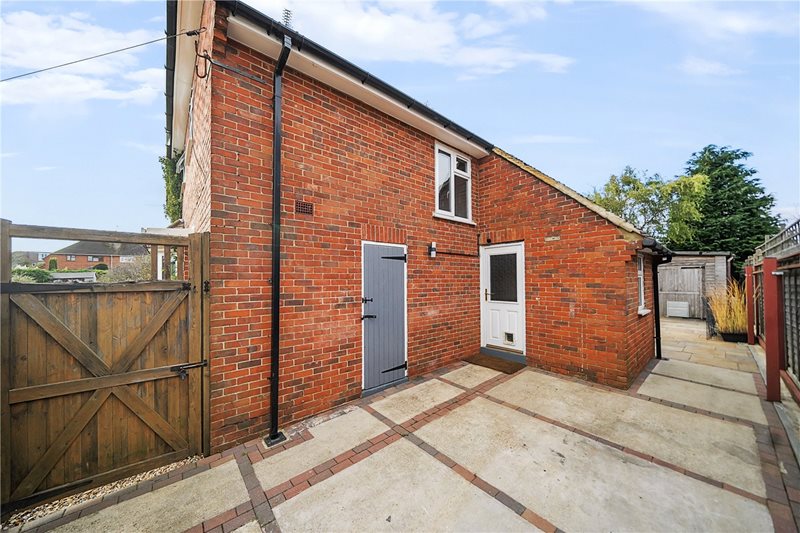 Greenhill Way, Farnham, Surrey, GU9