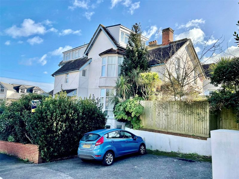 Earle Road, Bournemouth, BH4