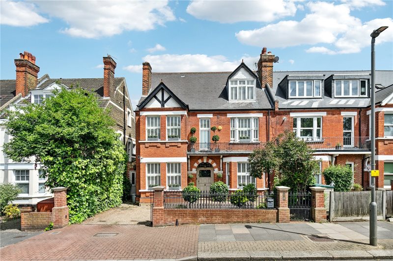 Sutherland Grove, Southfields, SW18