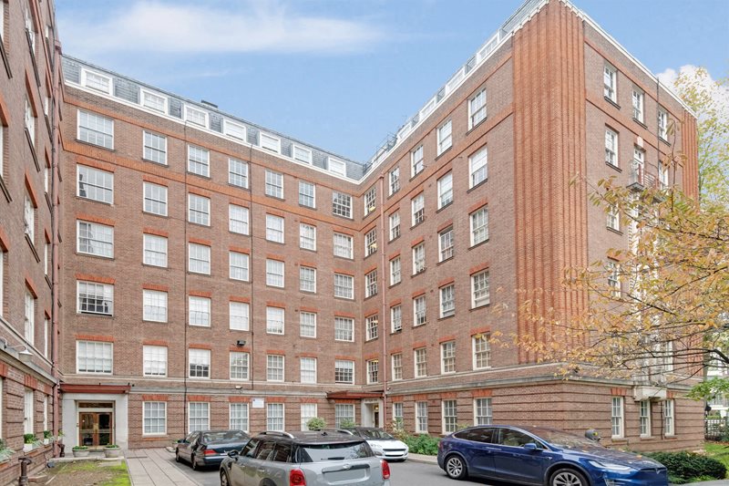 Eyre Court, Finchley Road, St John&#39;s Wood, London, NW8